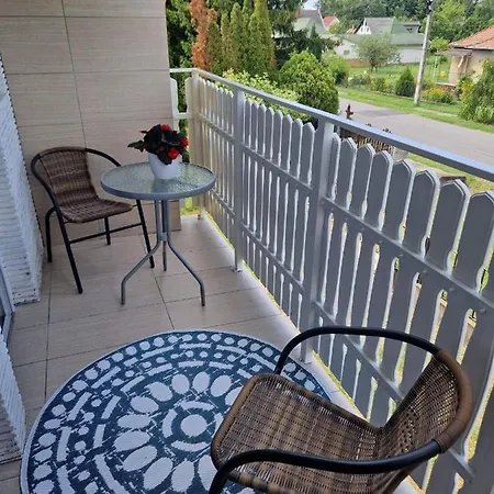 Apartment Dora Apartman *